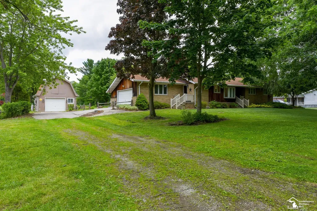 33920 Huron River Drive Huron Charter Township MI 48164