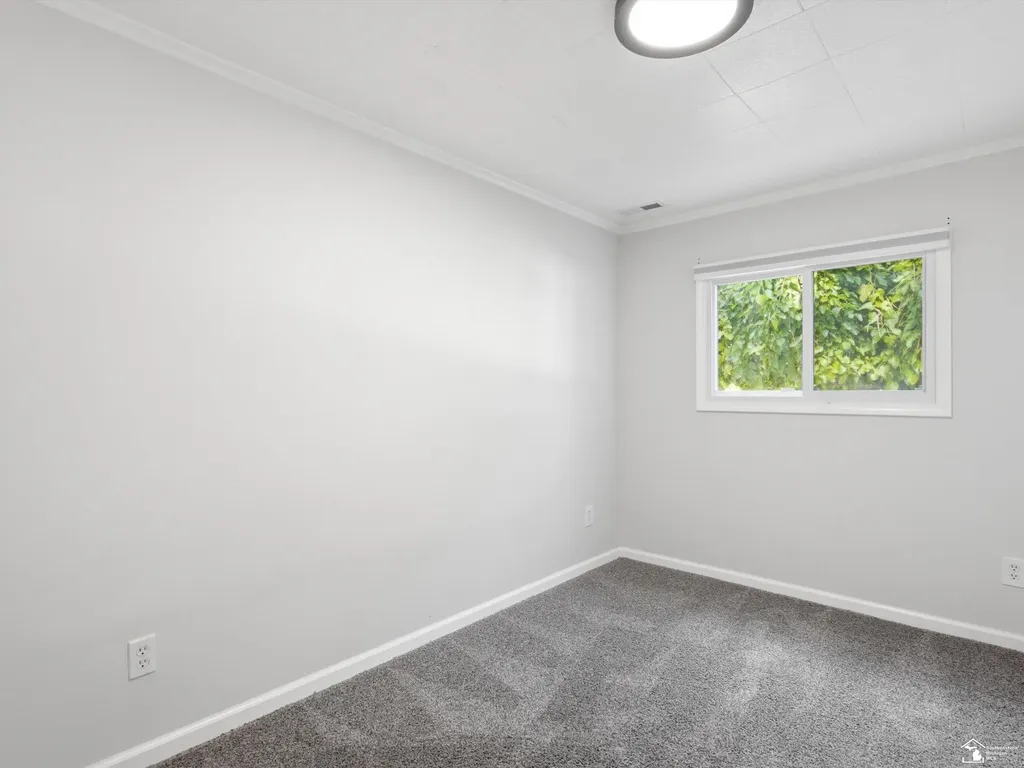 26427 Beaconsfield Avenue Roseville City MI 48066