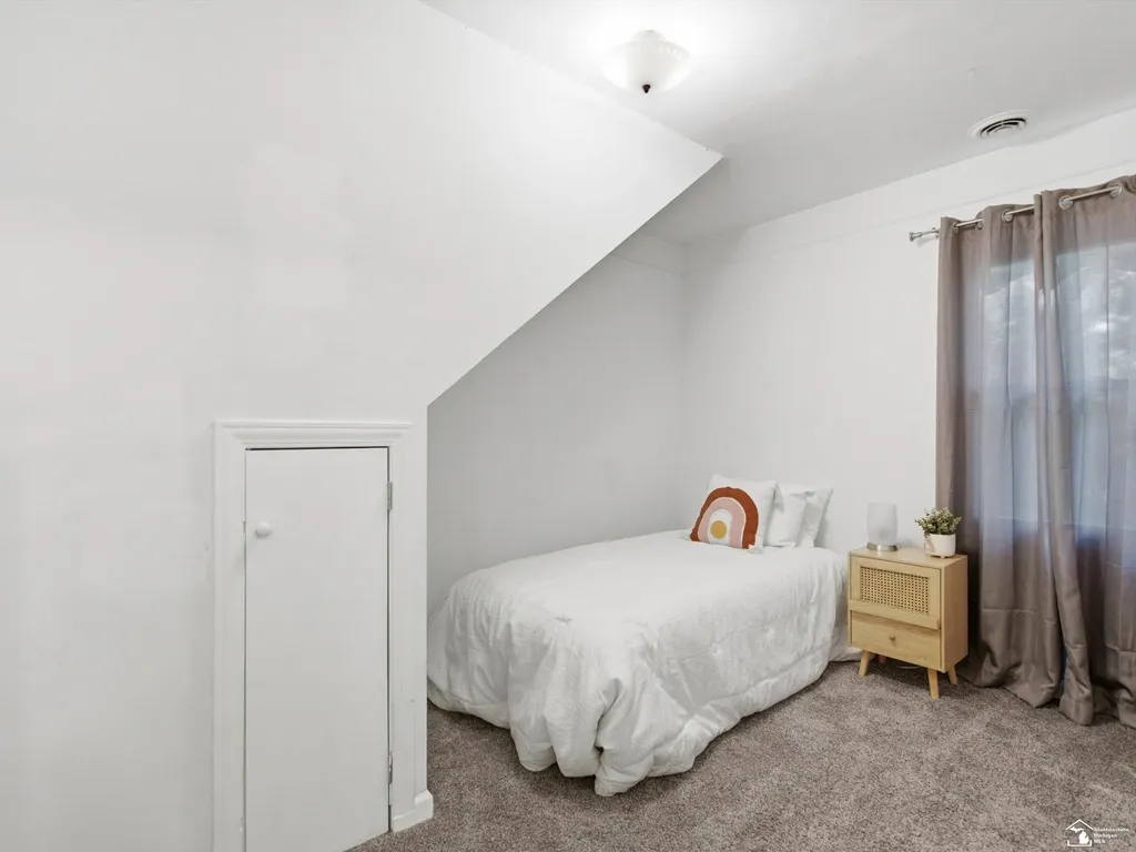 26427 Beaconsfield Avenue Roseville City MI 48066