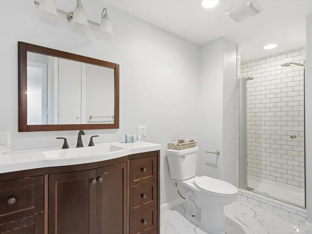 26427 Beaconsfield Avenue Roseville City MI 48066
