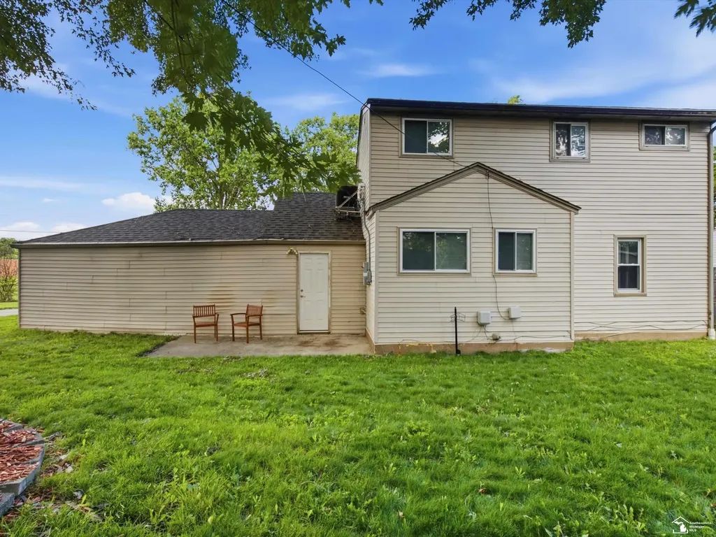 26427 Beaconsfield Avenue Roseville City MI 48066