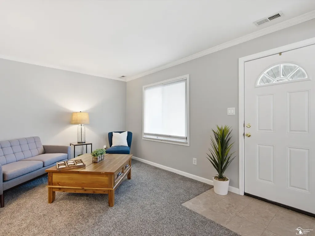 26427 Beaconsfield Avenue Roseville City MI 48066