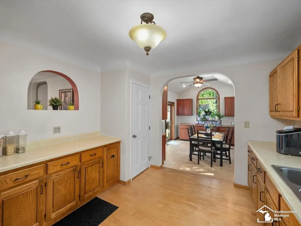 6740 Summerfield Road Bedford Township MI 48182
