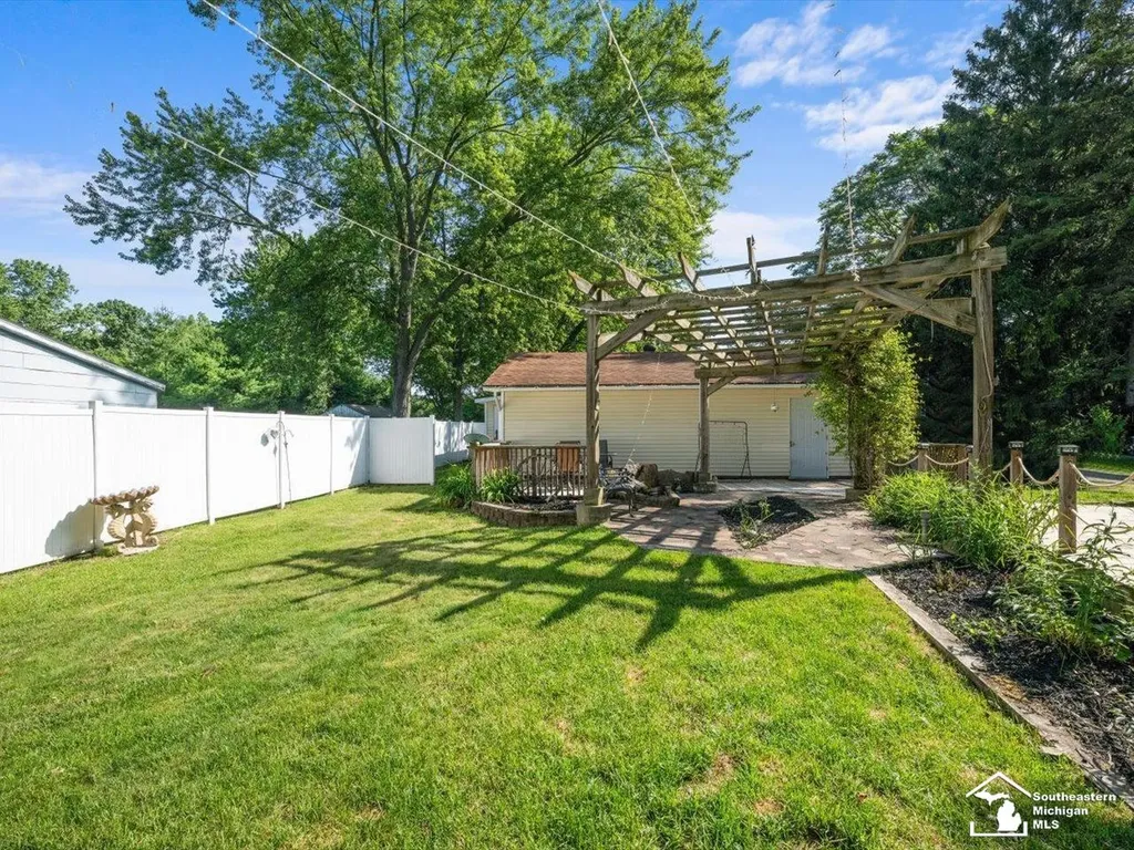 6740 Summerfield Road Bedford Township MI 48182