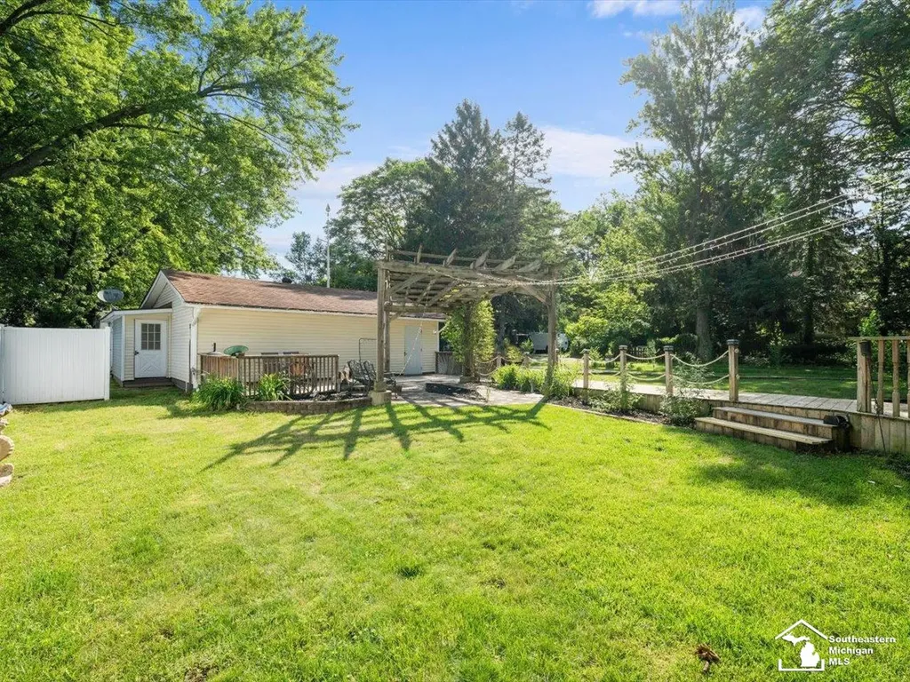 6740 Summerfield Road Bedford Township MI 48182