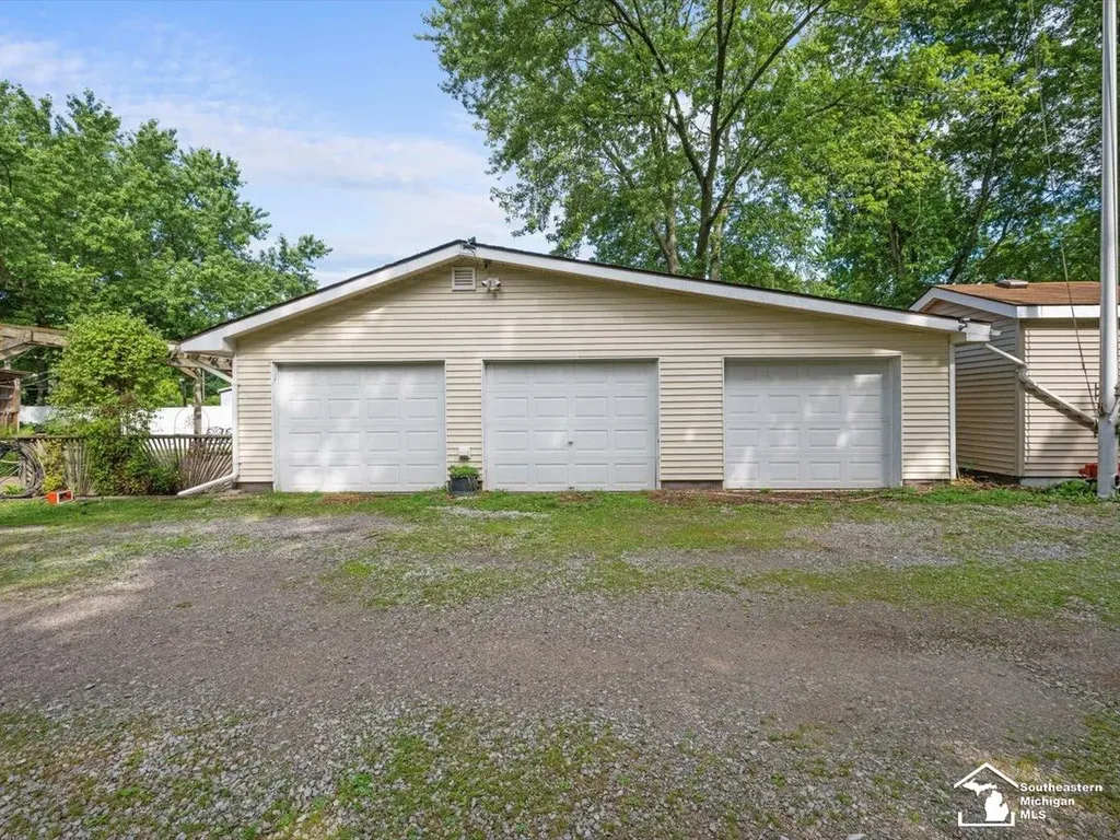 6740 Summerfield Road Bedford Township MI 48182