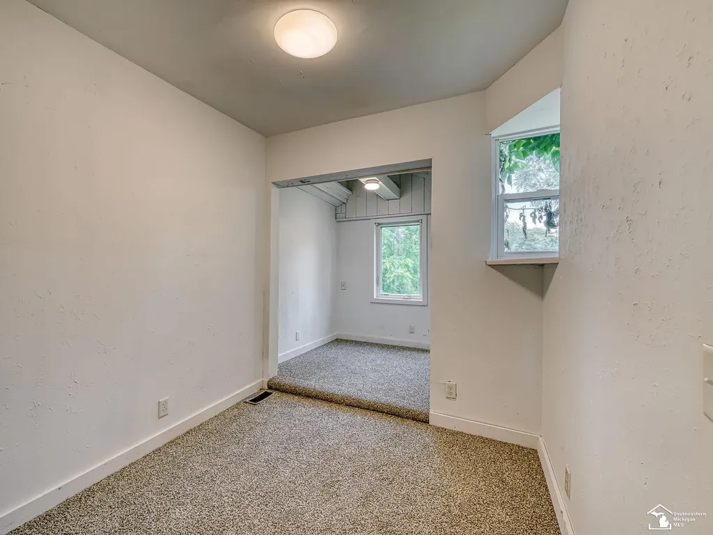 13054 Race Street South Rockwood Village MI 48179