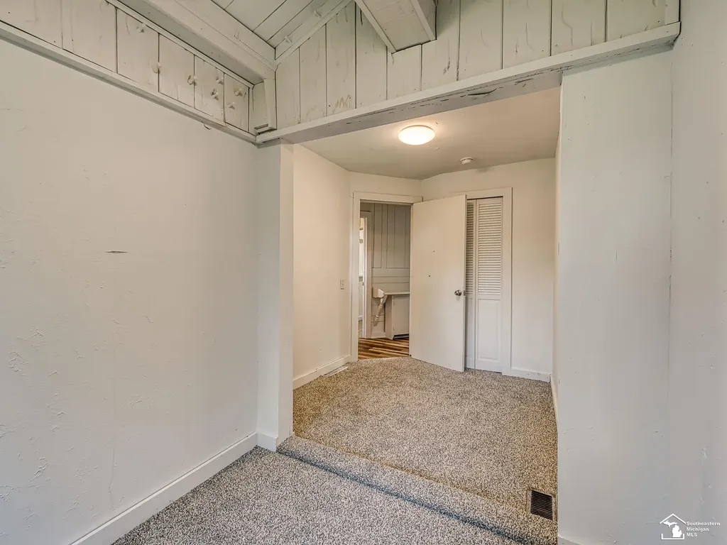 13054 Race Street South Rockwood Village MI 48179