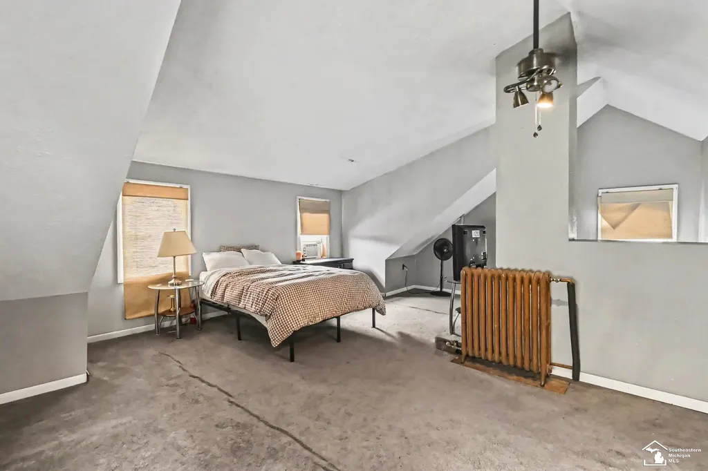 1805 W Saginaw Street Lansing City MI 48915