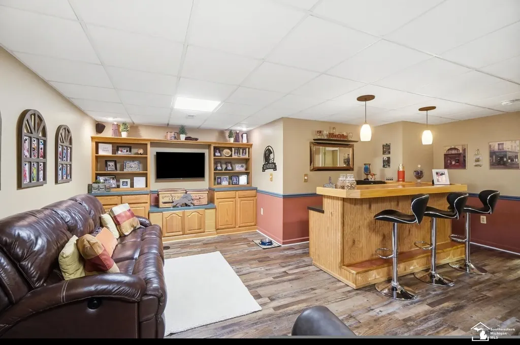 4548 Partridge Lane Unknown City MI 48166