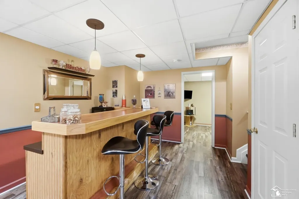 4548 Partridge Lane Unknown City MI 48166