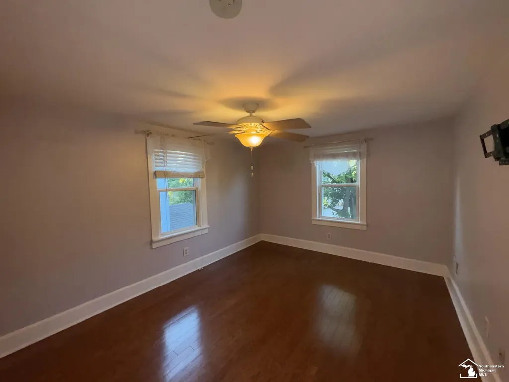 220 E Lorian Street Monroe City MI 48162
