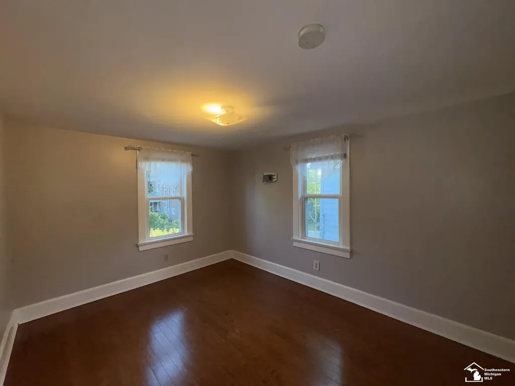220 E Lorian Street Monroe City MI 48162