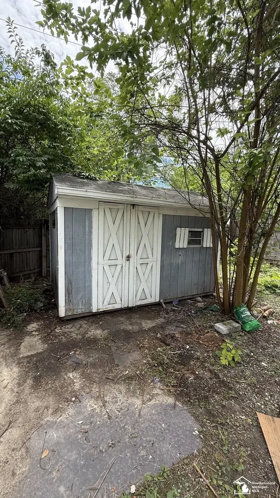 474 Riverview Avenue Monroe City MI 48162