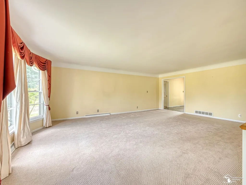 14359 S Dixie Highway Monroe Charter Township MI 48161