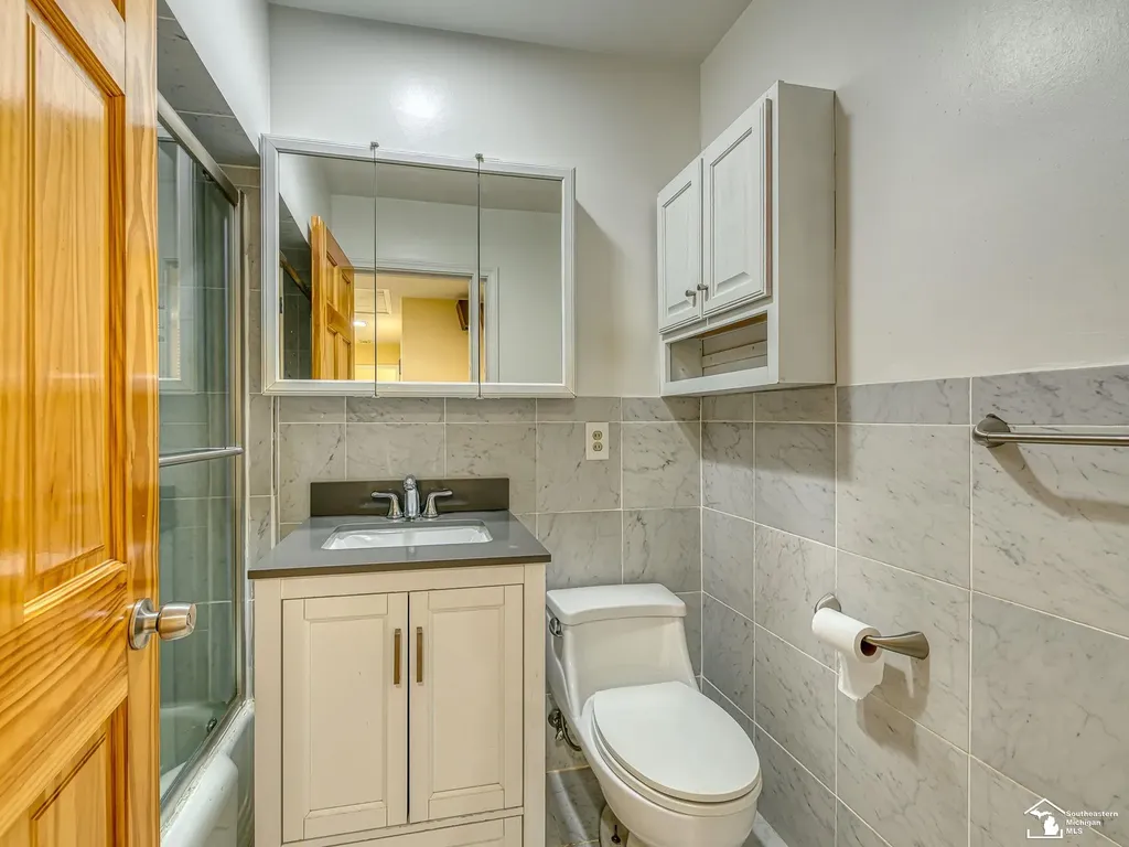 14359 S Dixie Highway Monroe Charter Township MI 48161
