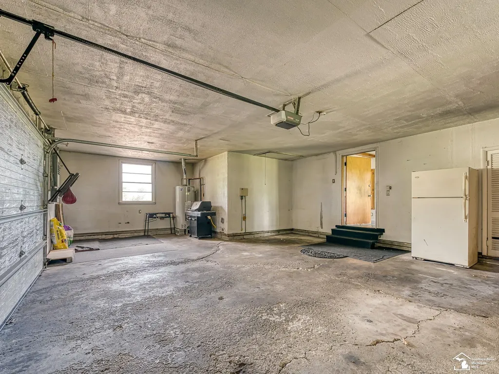 14359 S Dixie Highway Monroe Charter Township MI 48161