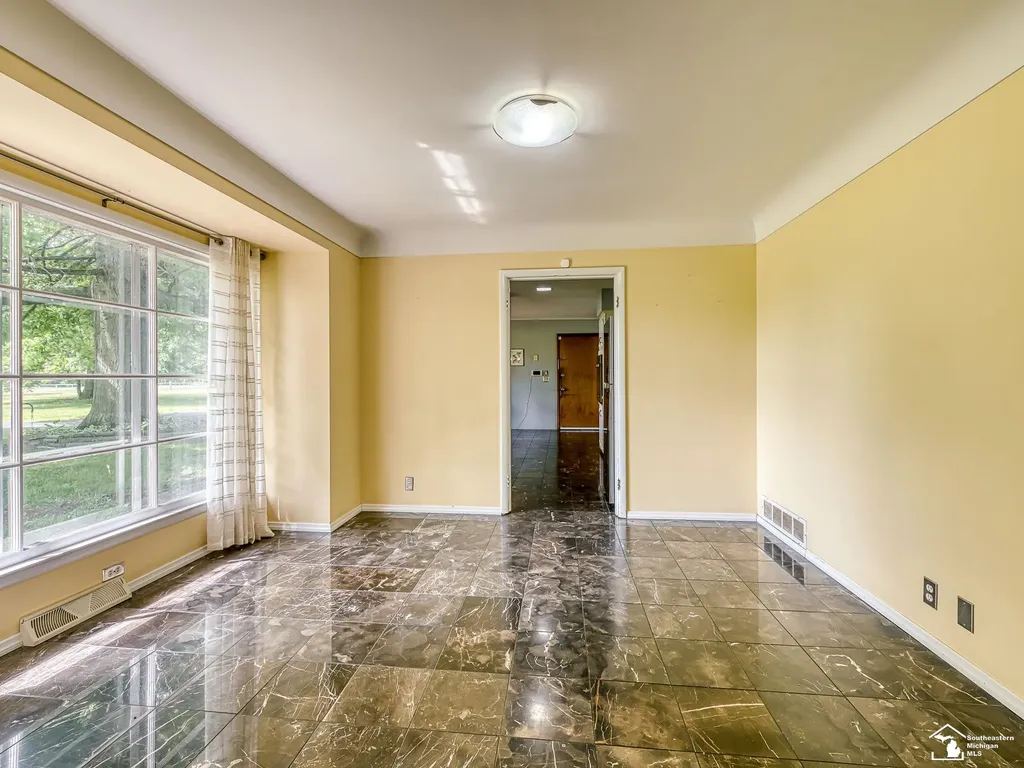 14359 S Dixie Highway Monroe Charter Township MI 48161