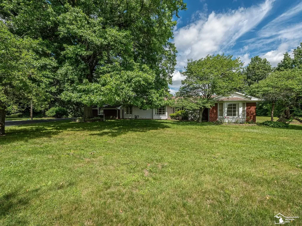 14359 S Dixie Highway Monroe Charter Township MI 48161