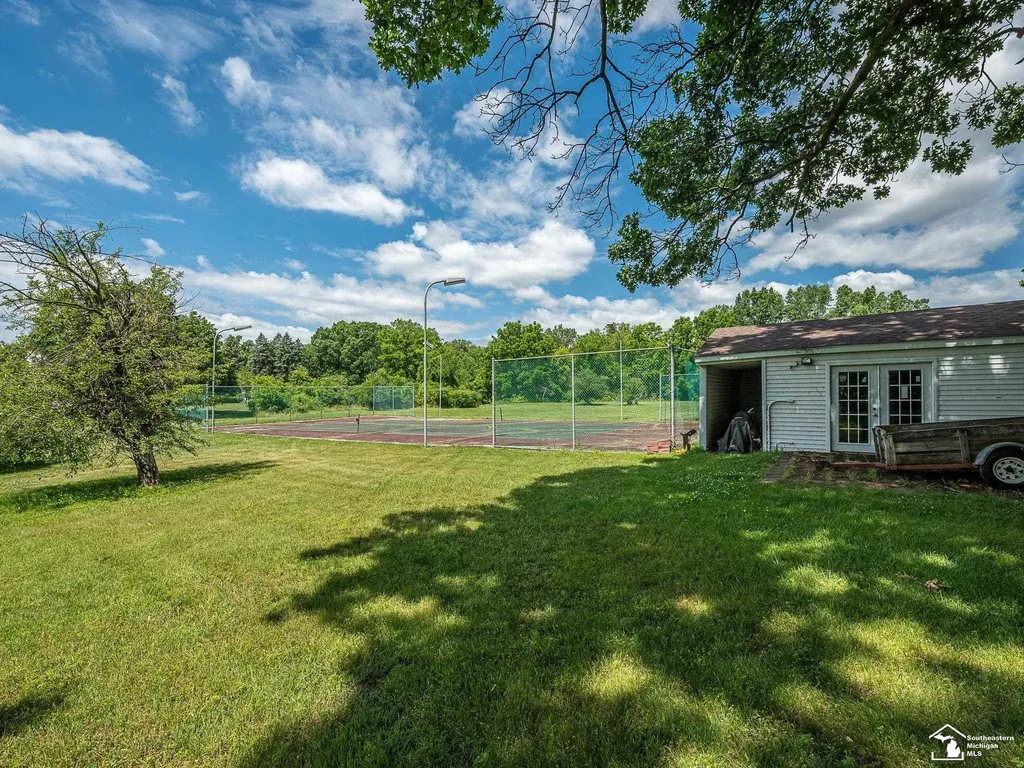 14359 S Dixie Highway Monroe Charter Township MI 48161