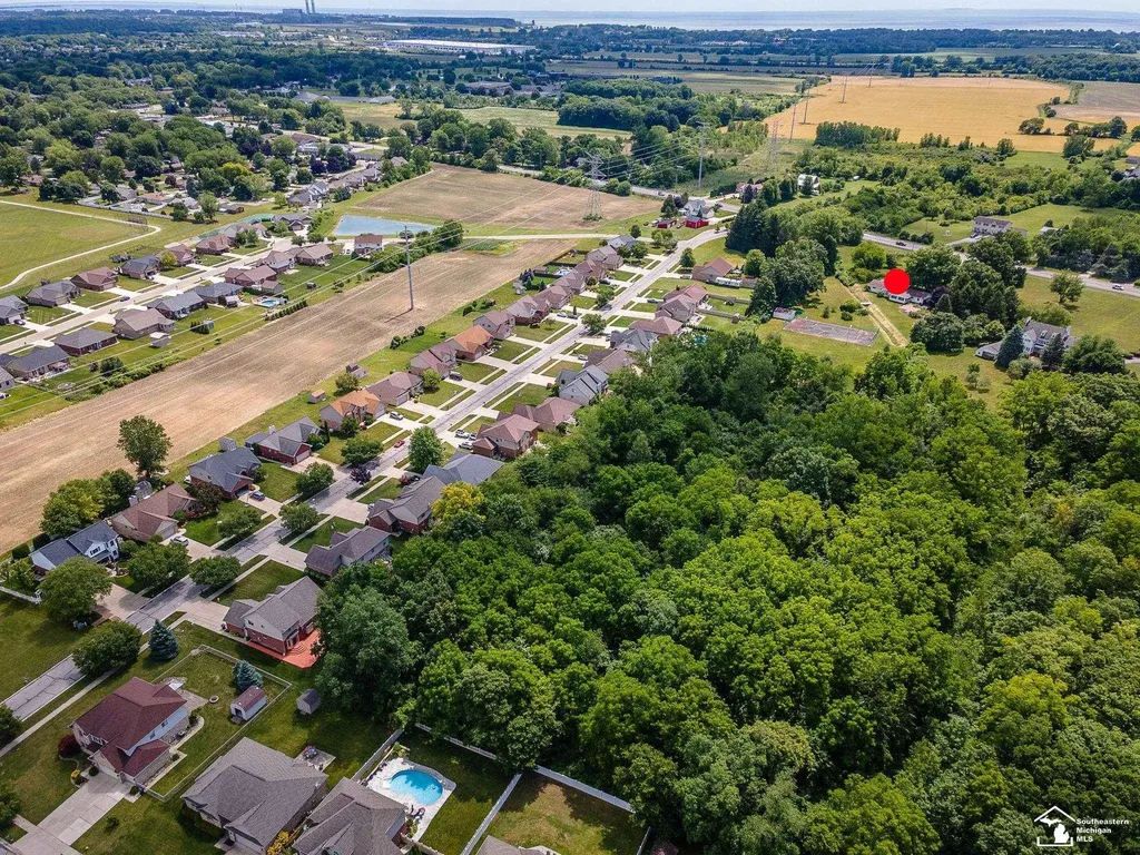 14359 S Dixie Highway Monroe Charter Township MI 48161