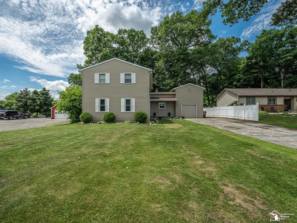 3881 E Stein Road La Salle Township MI 48145