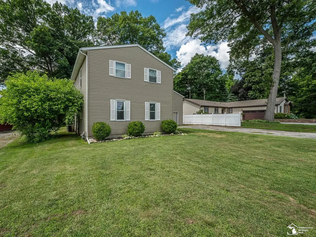 3881 E Stein Road La Salle Township MI 48145