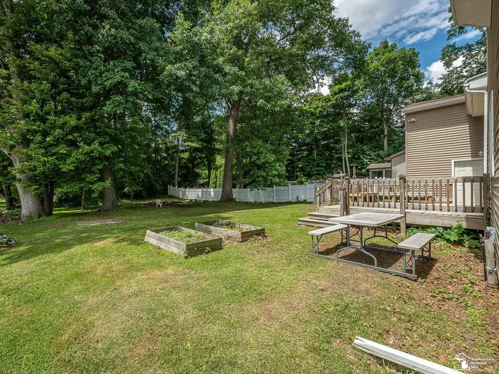 3881 E Stein Road La Salle Township MI 48145
