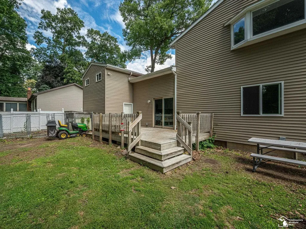 3881 E Stein Road La Salle Township MI 48145