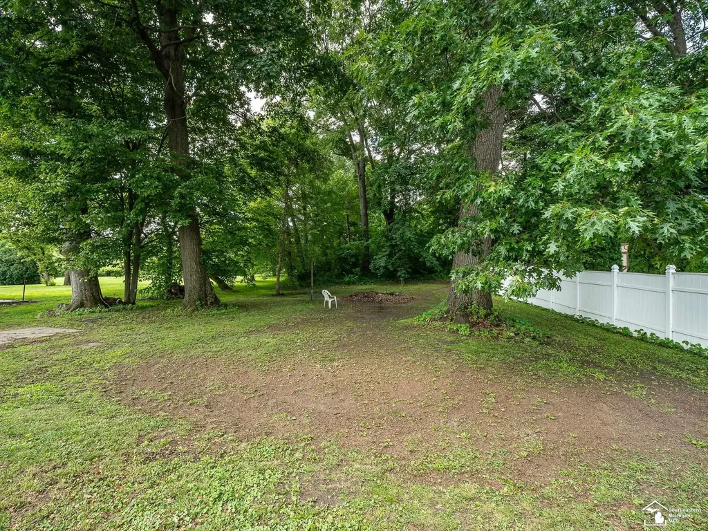 3881 E Stein Road La Salle Township MI 48145