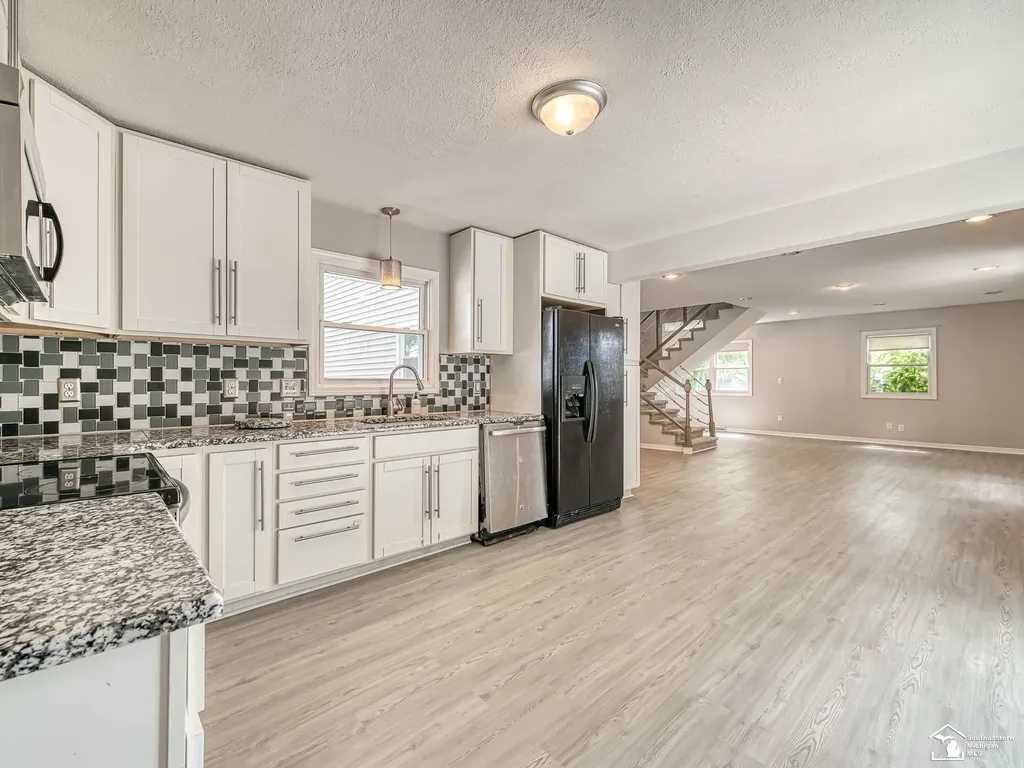 3881 E Stein Road La Salle Township MI 48145