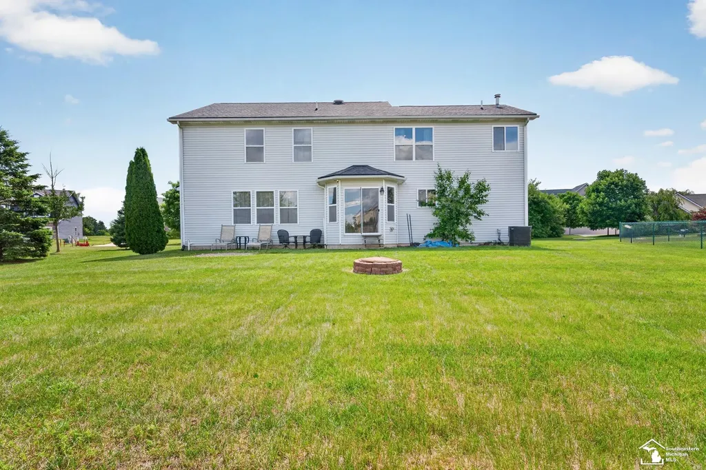 28921 Apple Blossom Drive Huron Charter Township MI 48134