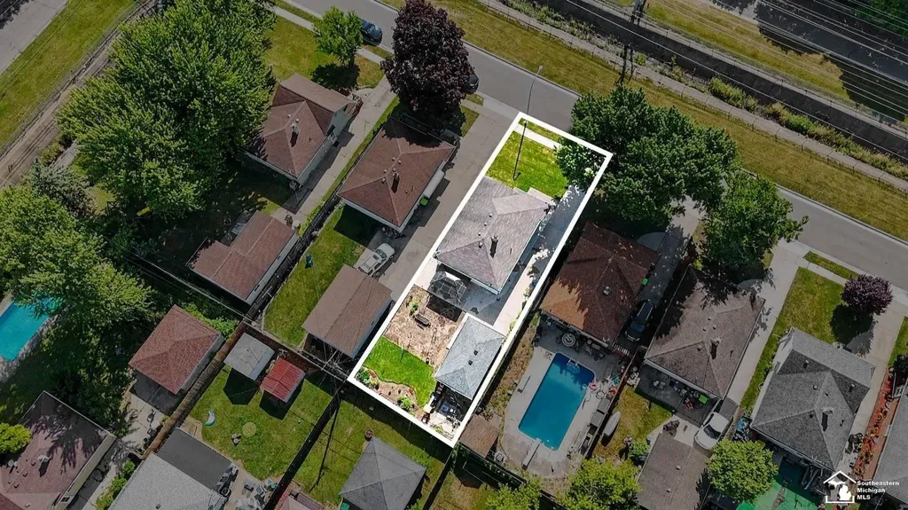 1257 Maple Avenue Monroe City MI 48162