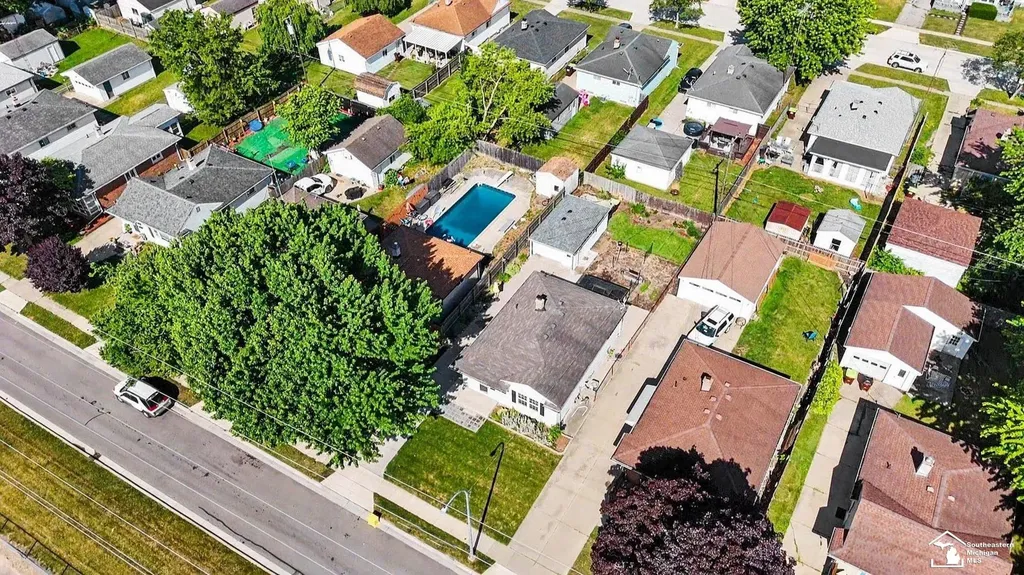 1257 Maple Avenue Monroe City MI 48162