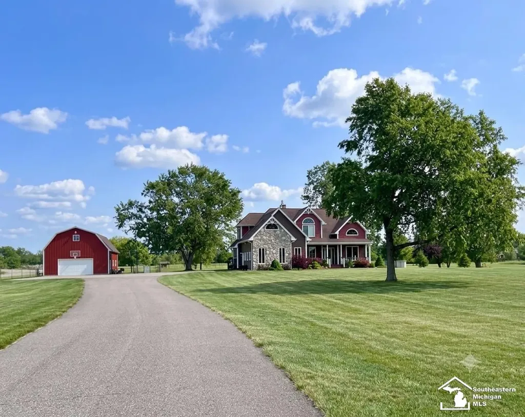 13310 Armstrong Road Berlin Charter Township MI 48179
