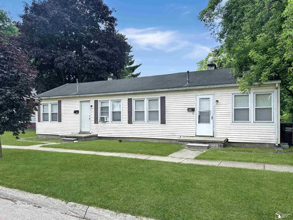 1260 E 5th Street Monroe City MI 48161