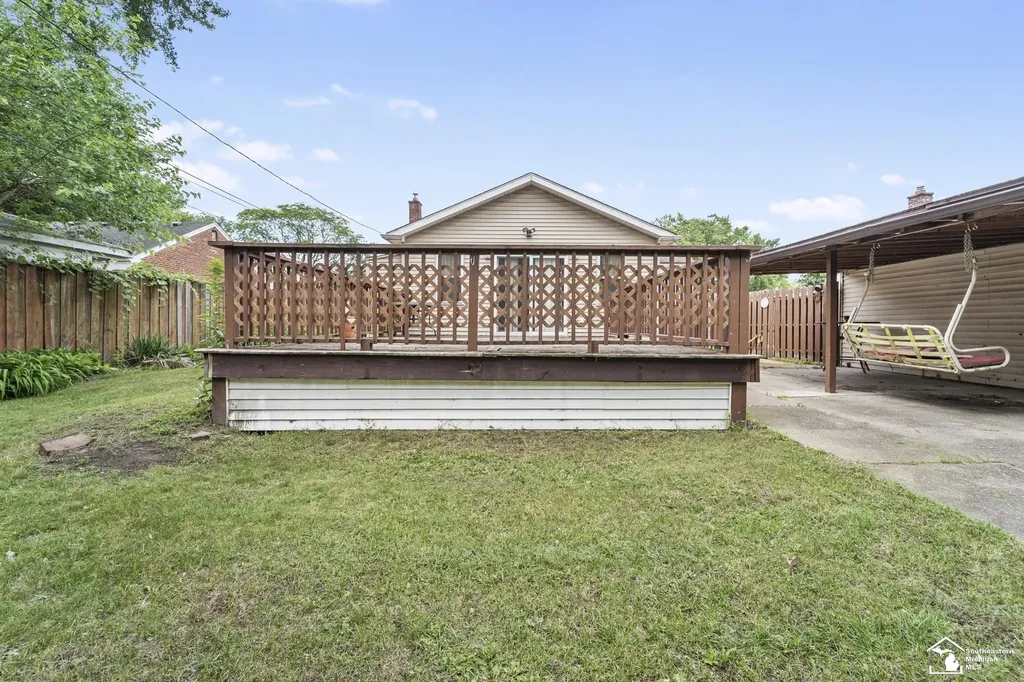 20452 Glenmore Street Redford Charter Township MI 48240