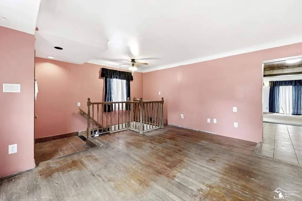 20452 Glenmore Street Redford Charter Township MI 48240