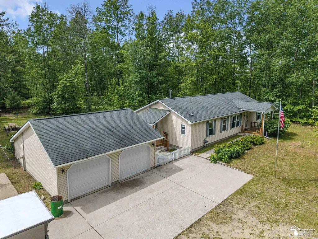 13332 Twin Lk Road NE Road Blue Lake Township MI 49646