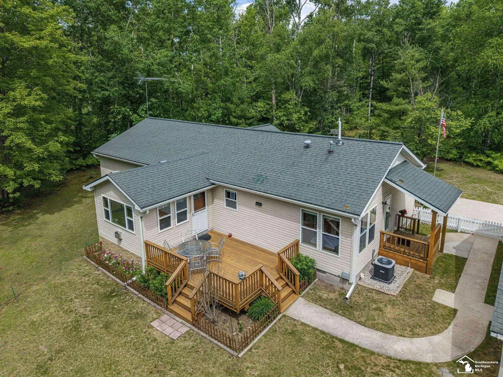 13332 Twin Lk Road NE Road Blue Lake Township MI 49646