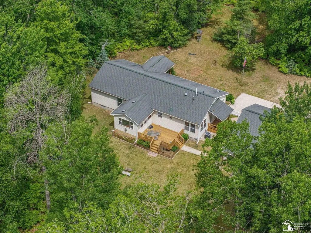 13332 Twin Lk Road NE Road Blue Lake Township MI 49646