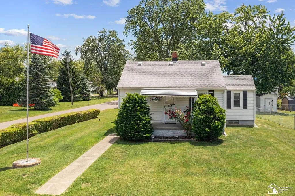 1011 Rambow Drive Monroe Charter Township MI 48161