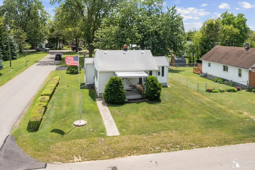 1011 Rambow Drive Monroe Charter Township MI 48161