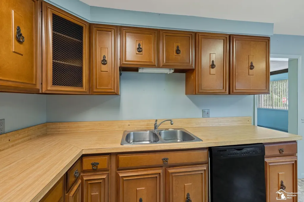 1011 Rambow Drive Monroe Charter Township MI 48161