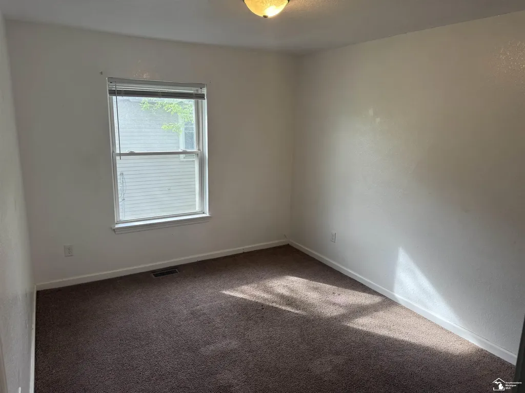 710 E Fourth Road Monroe City MI 48161