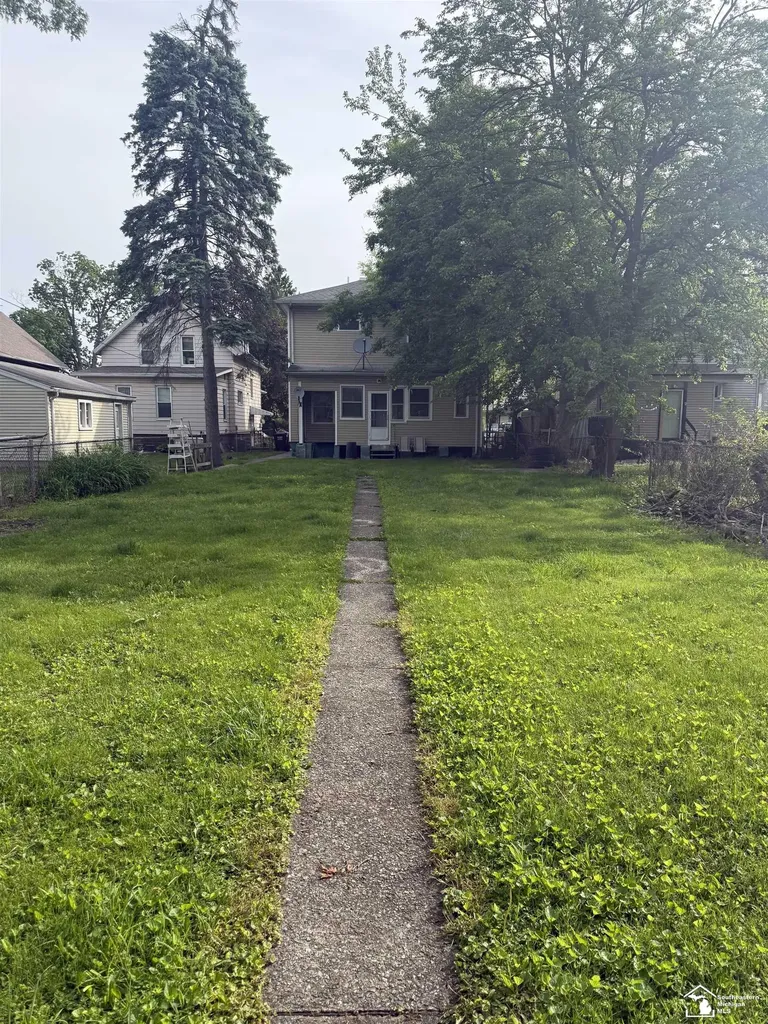 710 E Fourth Road Monroe City MI 48161