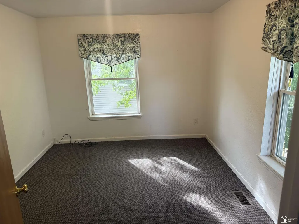 710 E Fourth Road Monroe City MI 48161