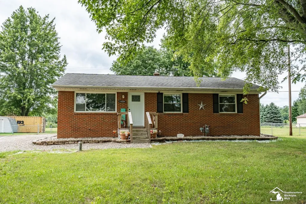 14454 Dixon Road Dundee Township MI 48131