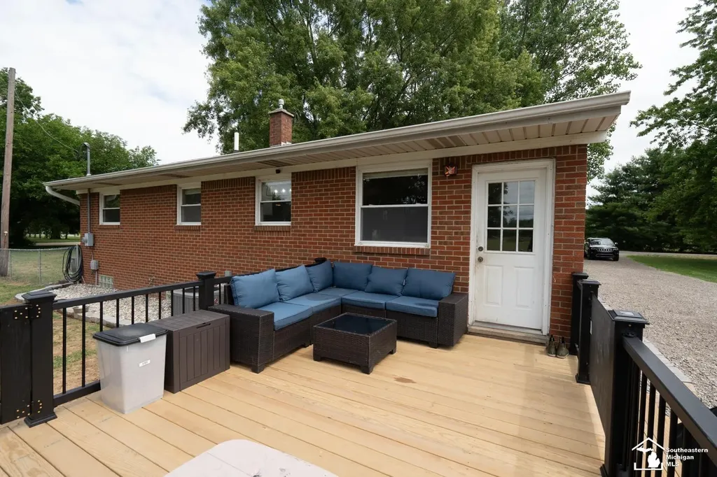 14454 Dixon Road Dundee Township MI 48131