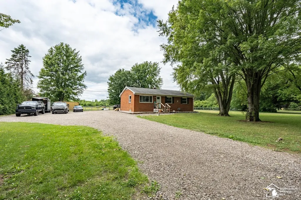 14454 Dixon Road Dundee Township MI 48131